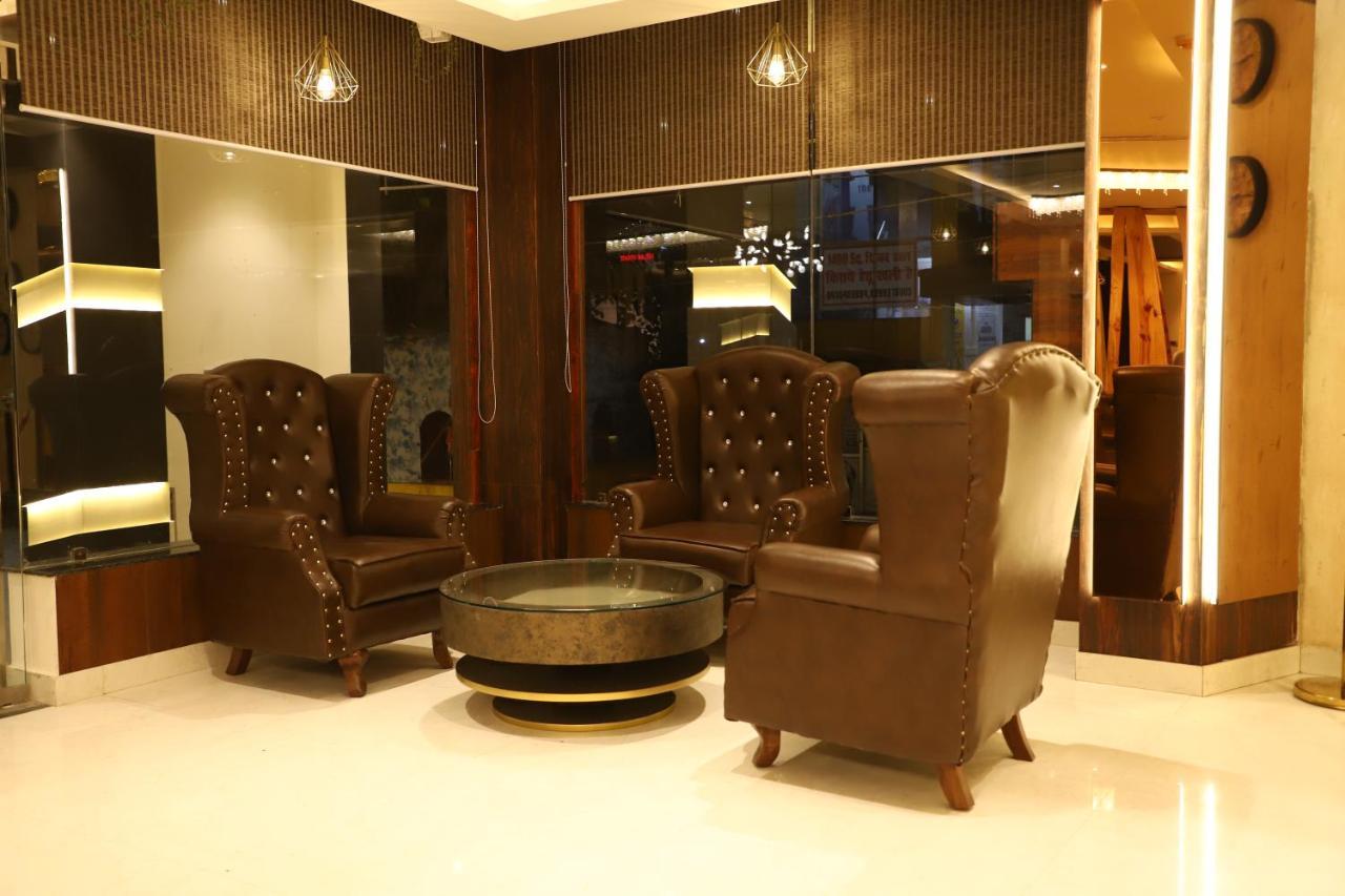 Hotel Emperio Grand Lucknow Esterno foto